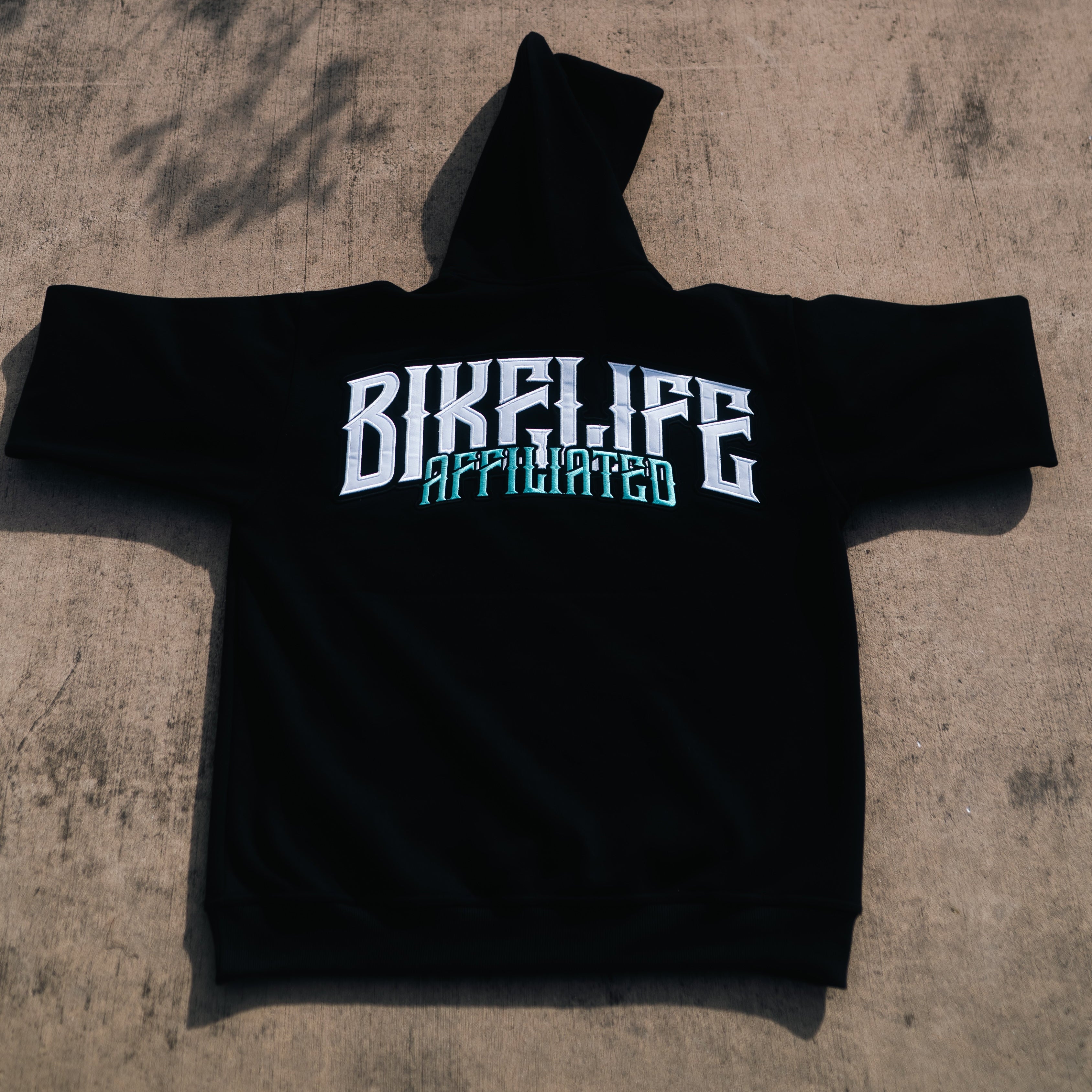 OVERSIZED HOODIE